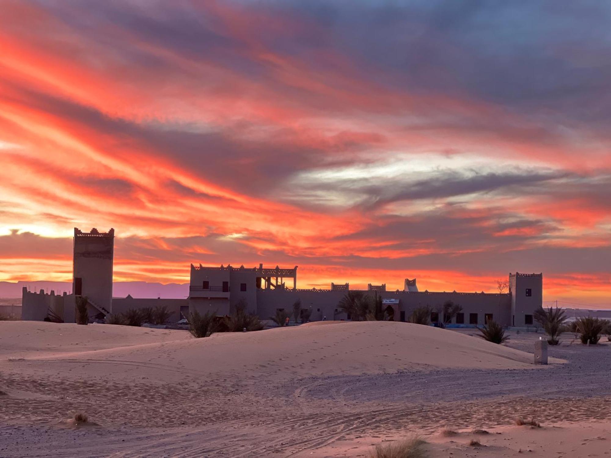 Hotel Camping Les Roses Des Dunes & Piscine Мерцуга Екстериор снимка