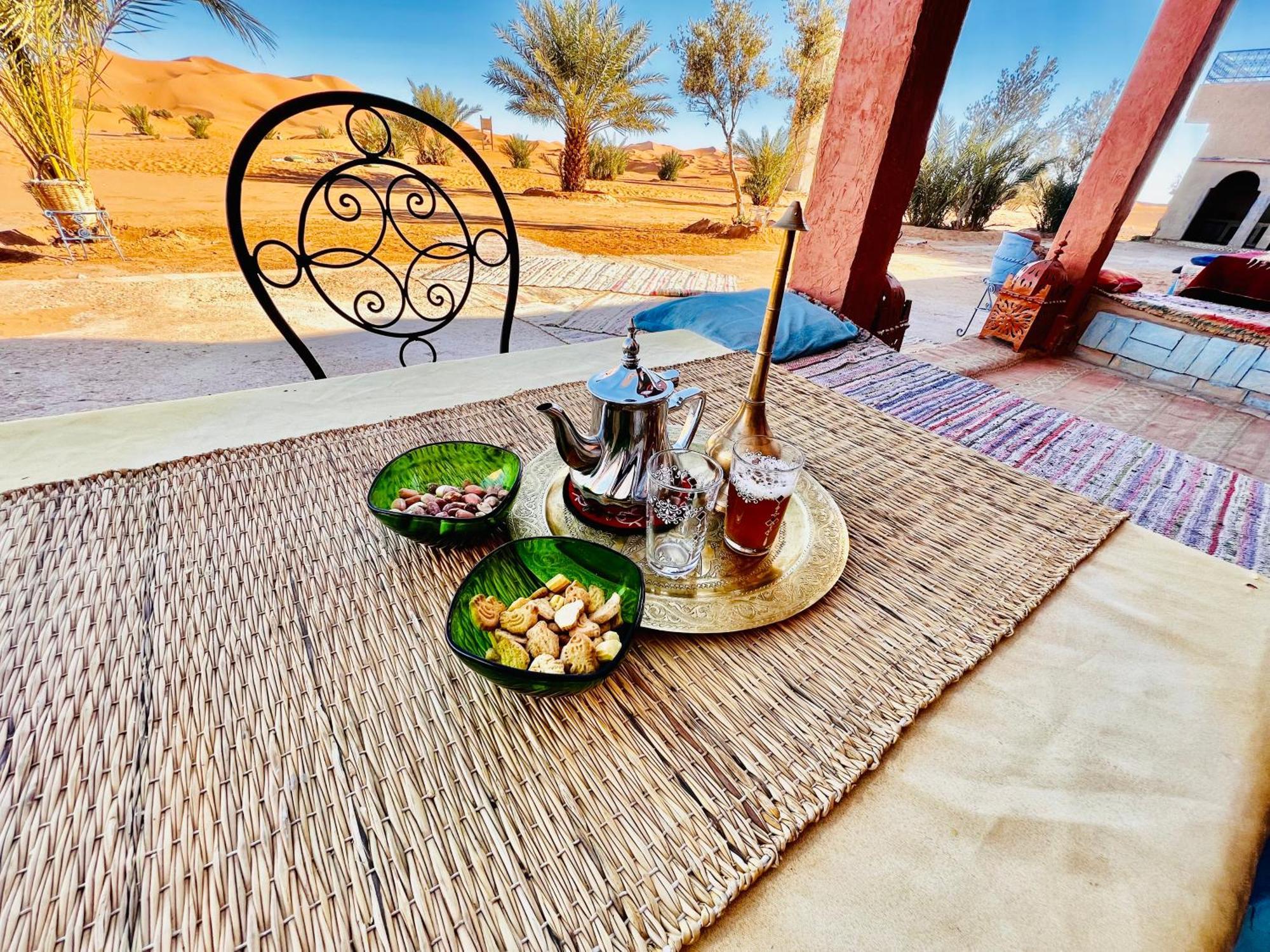 Hotel Camping Les Roses Des Dunes & Piscine Мерцуга Екстериор снимка