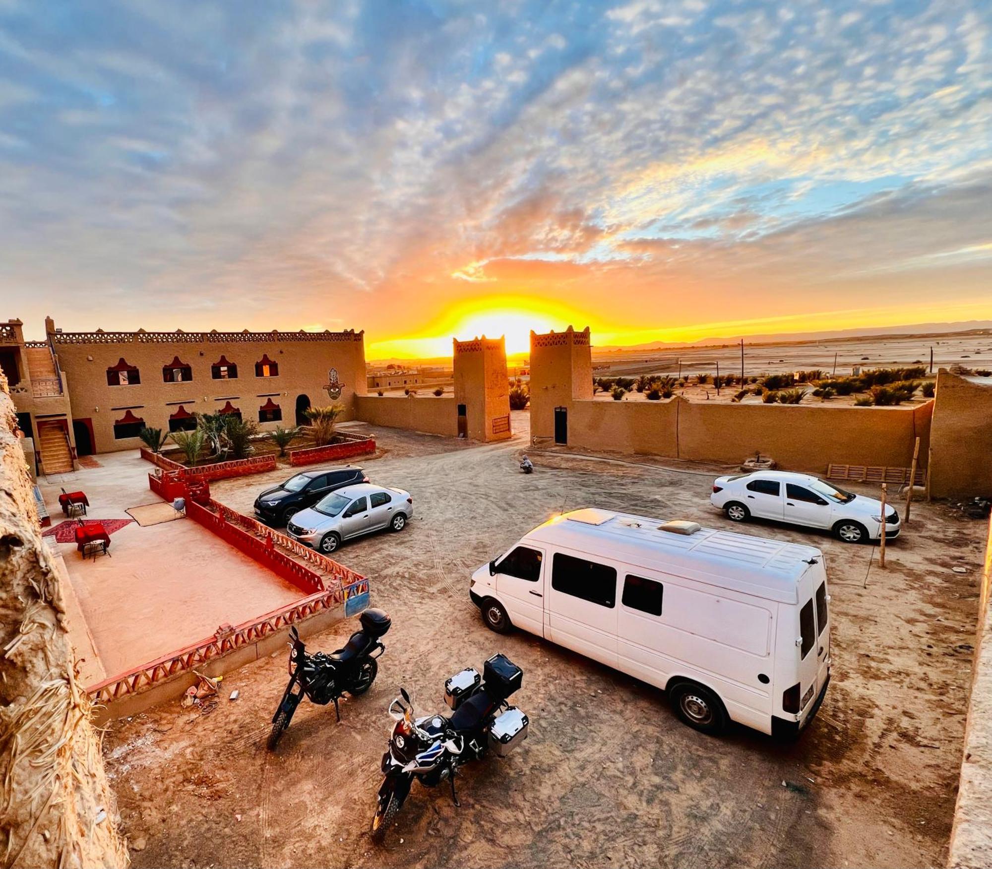 Hotel Camping Les Roses Des Dunes & Piscine Мерцуга Екстериор снимка